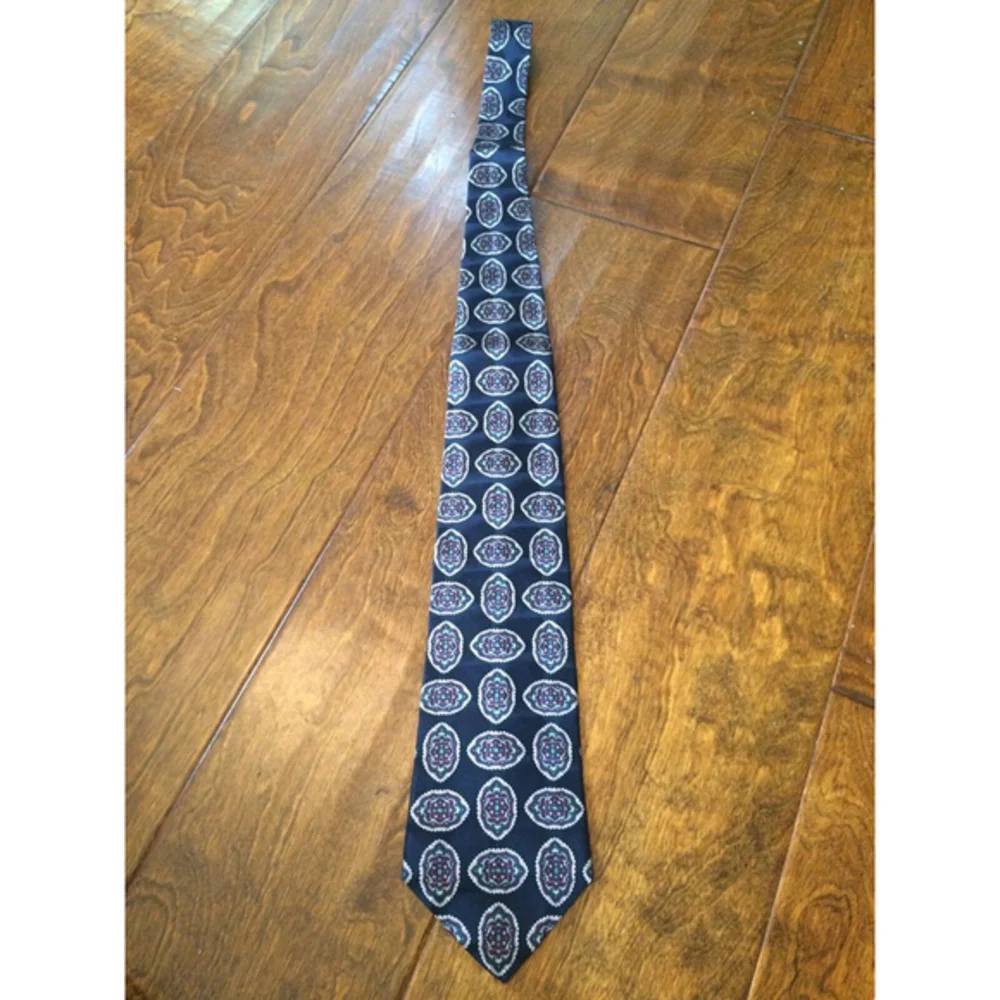 NEW Vintage Blue Navy Mens Business Casual Silk Necktie‎ UTY Uniforms Made USA